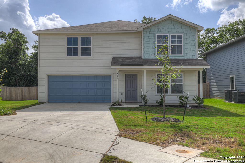 Photo of 705 Black Mountain, Seguin, TX 78155 (MLS # 1879506)