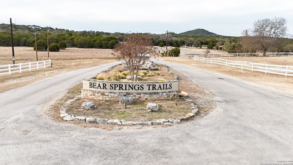 Photo of 359 Bear Springs Trail, Pipe Creek, TX 78063 (MLS # 1842649)