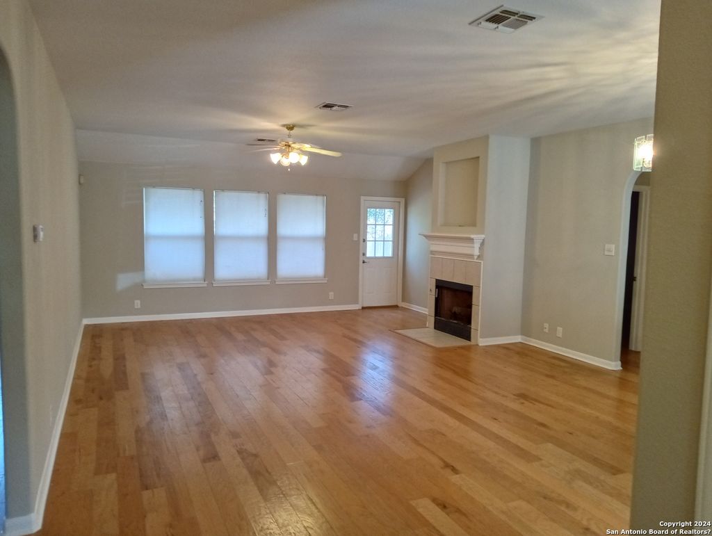 Photo of 7607 BRAUN CIR, San Antonio, TX 78250 (MLS # 1956660)