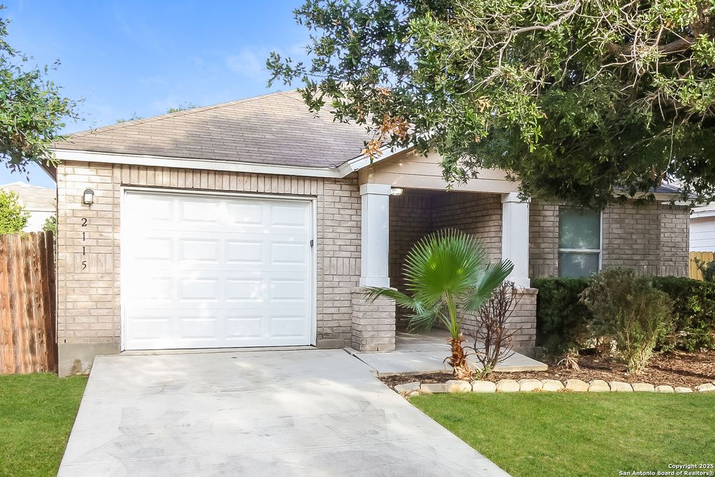 Photo of 2115 Clear, San Antonio, TX 78227 (MLS # 1897343)
