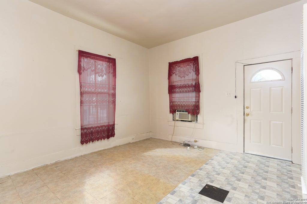 Photo of 1238 PASO HONDO, San Antonio, TX 78202 (MLS # 1953273)