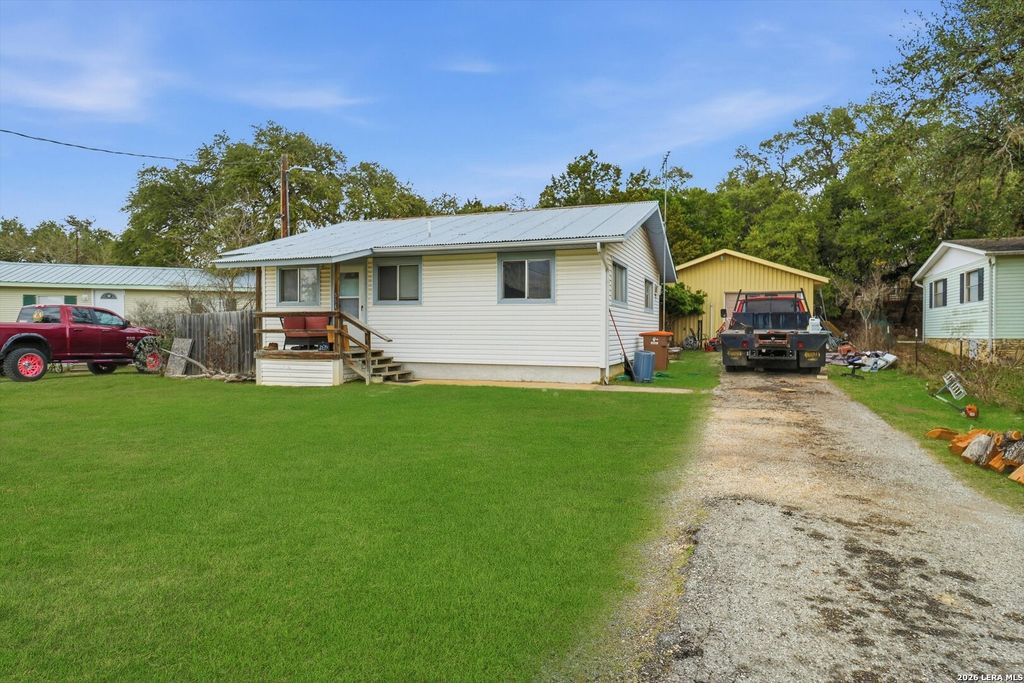 Photo of 554 Orbit, Canyon Lake, TX 78133 (MLS # 1943125)
