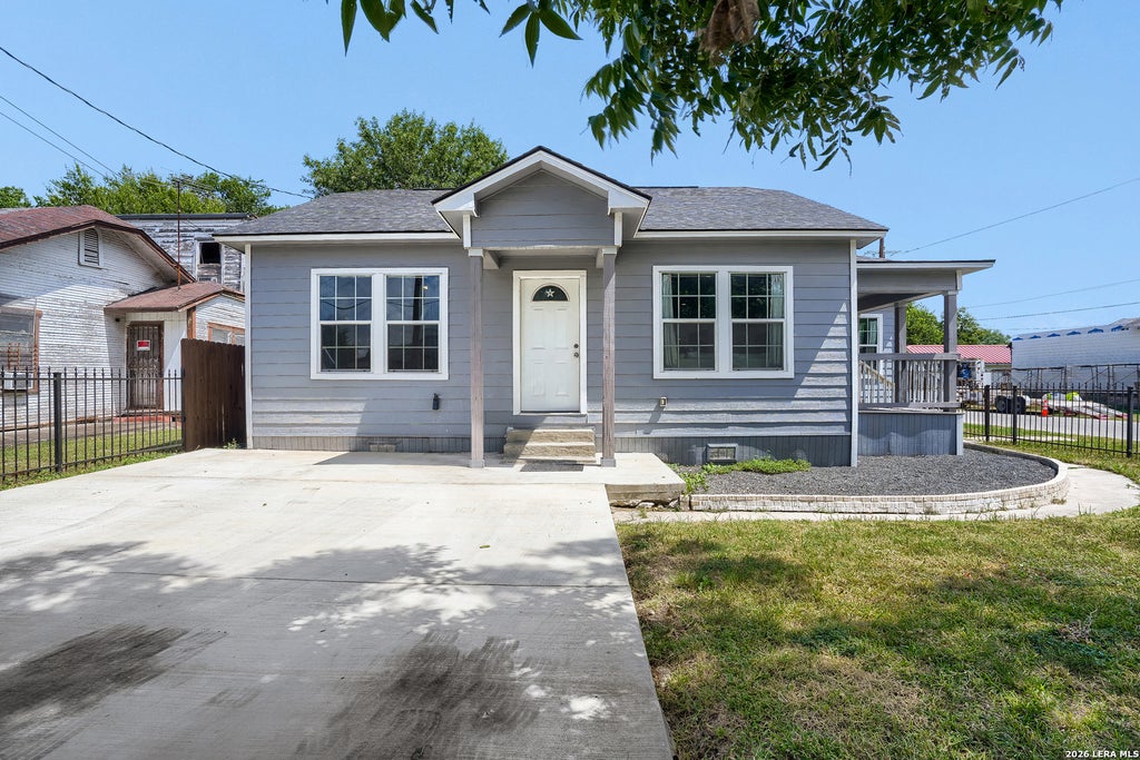Photo of 1403 KENTUCKY AVE, San Antonio, TX 78201 (MLS # 2006980)