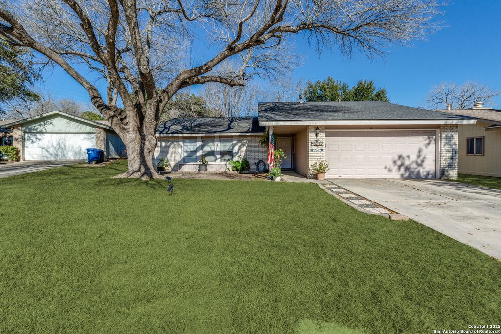 Photo of 14422 BRIARMALL ST, San Antonio, TX 78247 (MLS # 1840739)