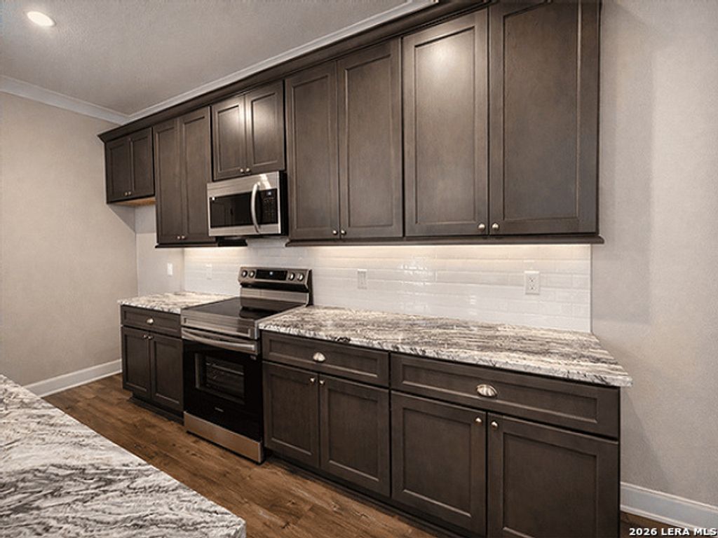 Photo of 8919 Summerwood Bend, San Antonio, TX 78254 (MLS # 1956340)