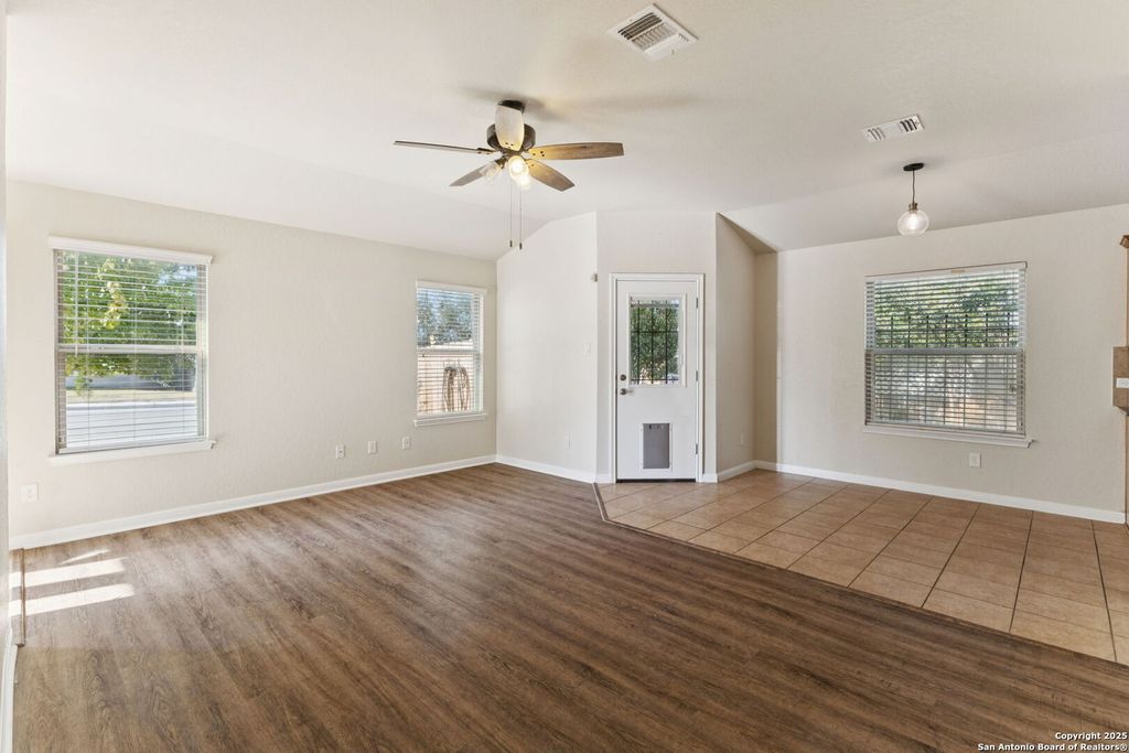 Photo of 2607 Diamondback, New Braunfels, TX 78130 (MLS # 1918217)