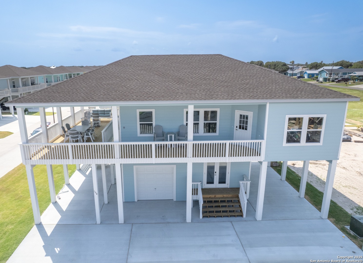 Photo 1 of 32 — 104 Wakatobi, Rockport, TX 78382