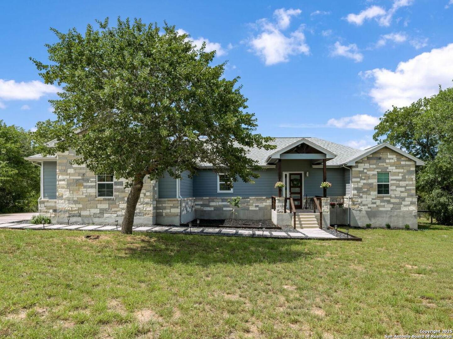 315 LOG CABIN WAY