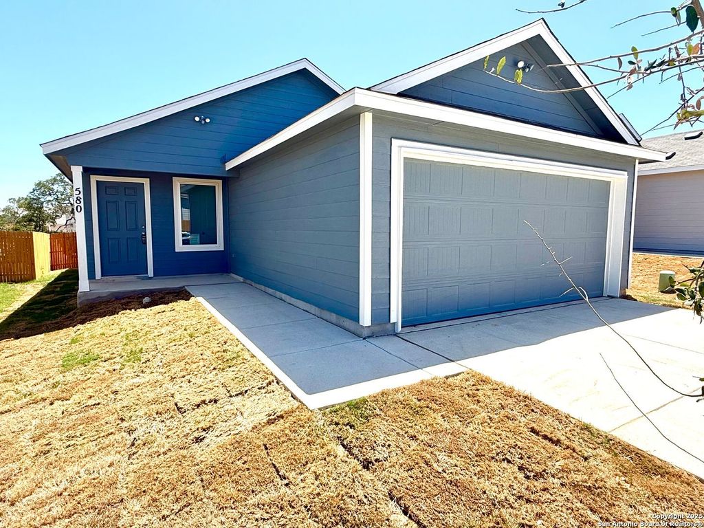 Photo of 580 Paul Canyon, San Antonio, TX 78253 (MLS # 1938567)