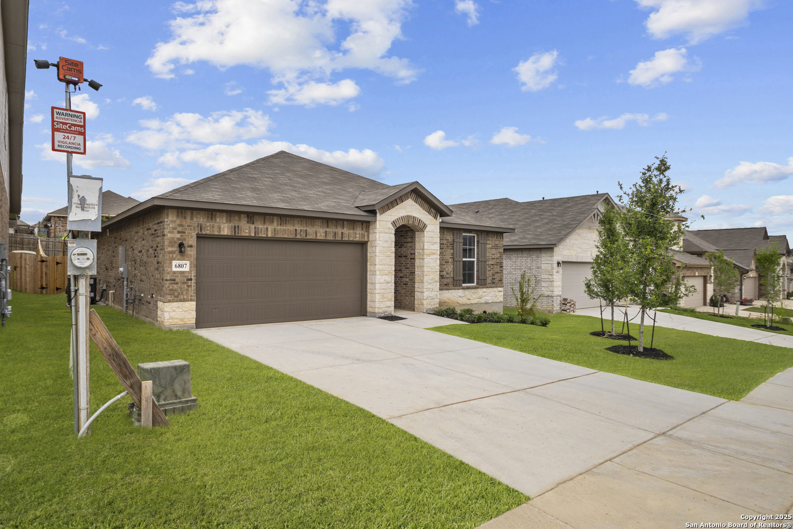 6807 Comanche Band