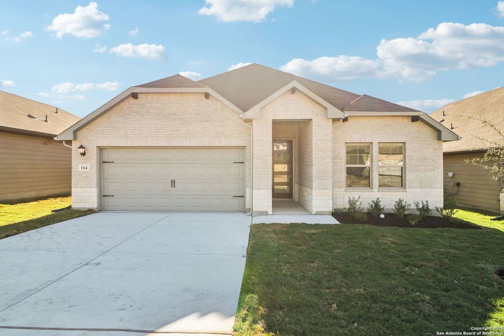 Photo of 114 Dakota Ridge, Cibolo, TX 78108 (MLS # 1892396)