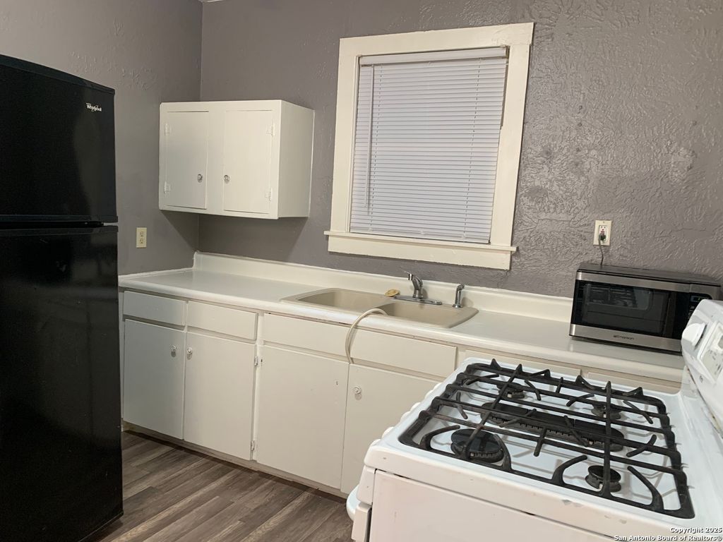 Photo of 485 harding, San Antonio, TX 78221 (MLS # 1925511)