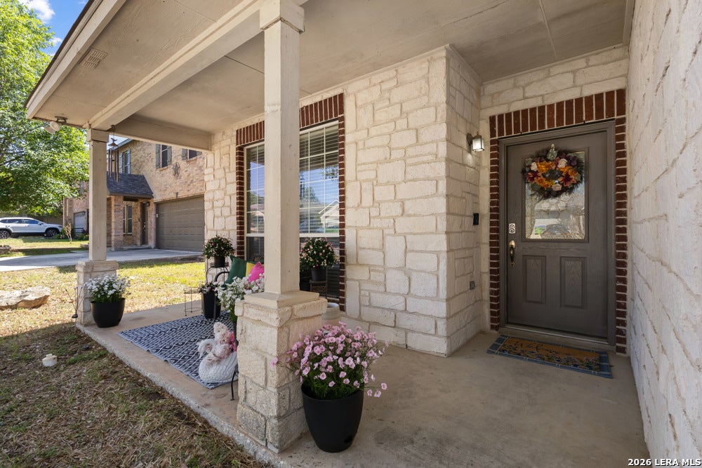 823 Creek Pebble
