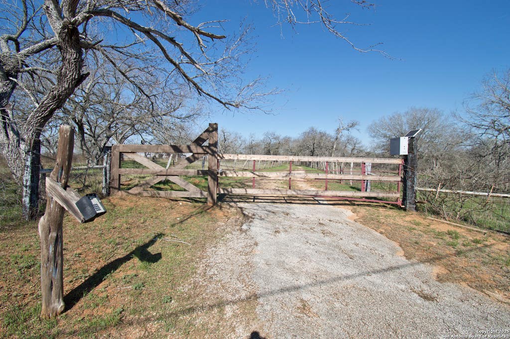 Photo of 5673 FM 1628, Adkins, TX 78101 (MLS # 1843769)