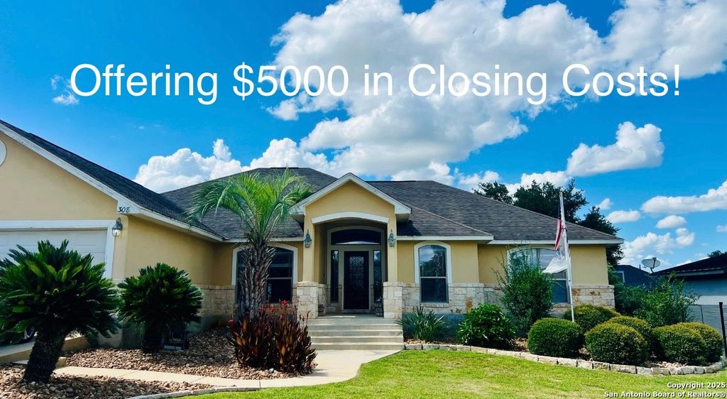 Photo of 308 Edgehill, Pleasanton, TX 78064 (MLS # 1879814)