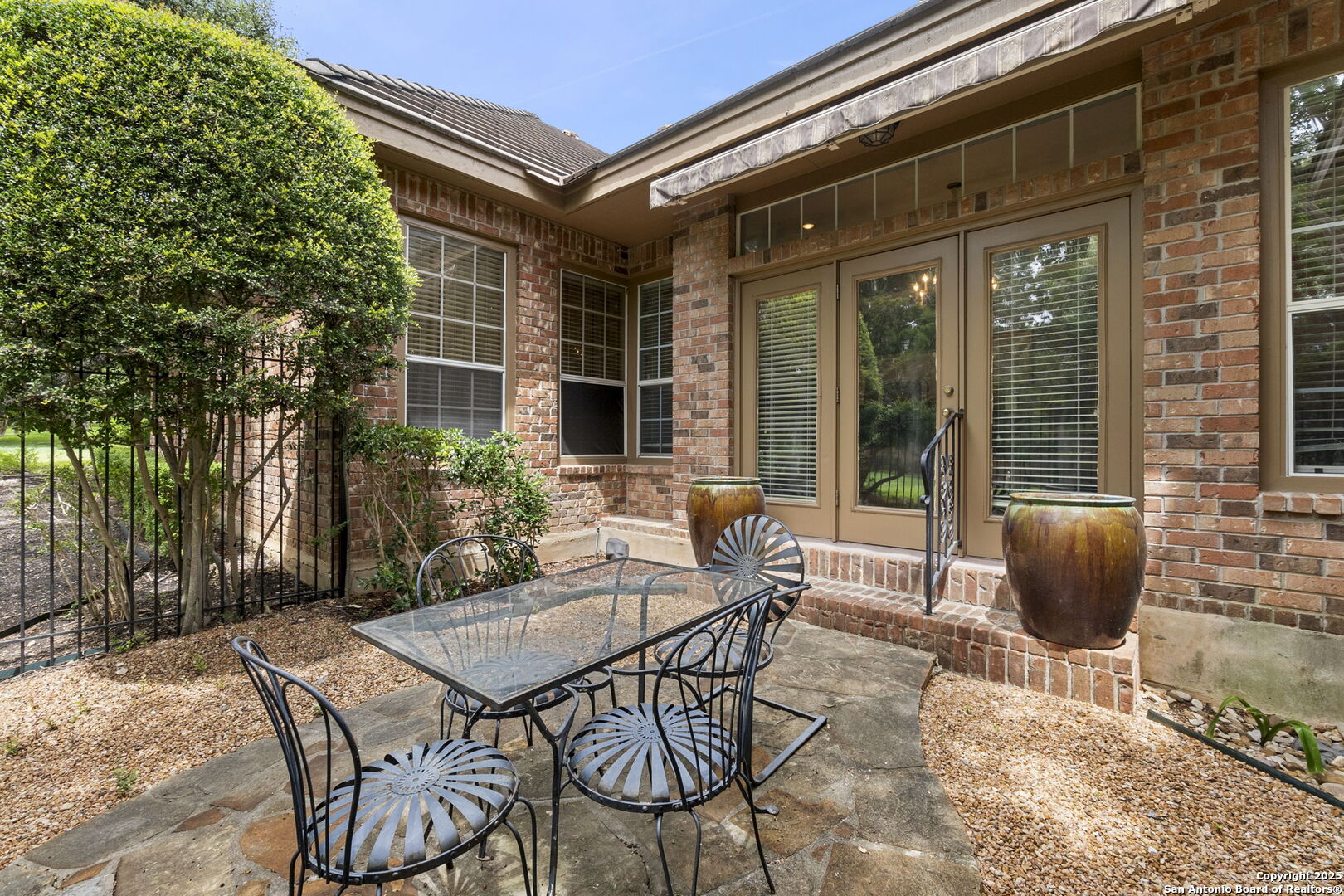 1 Westcourt
