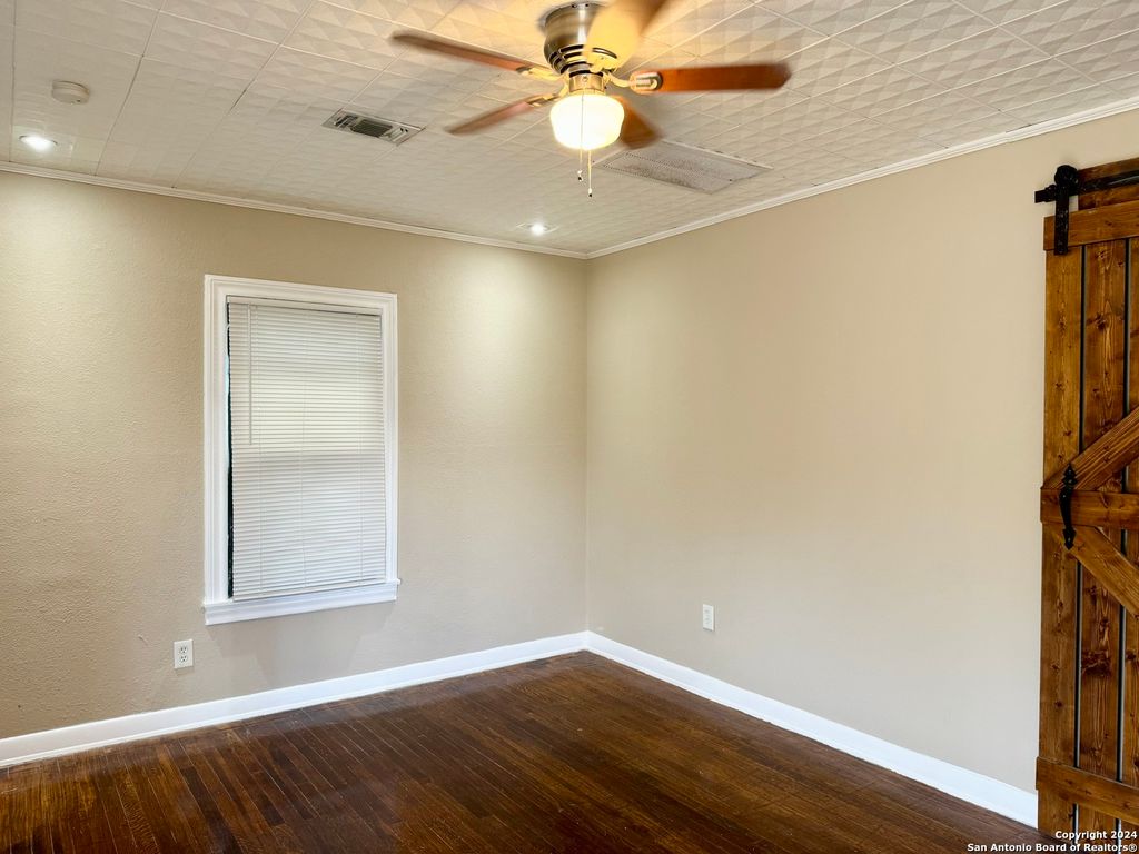 Photo of 211 E Bonner, San Antonio, TX 78214 (MLS # 1925004)