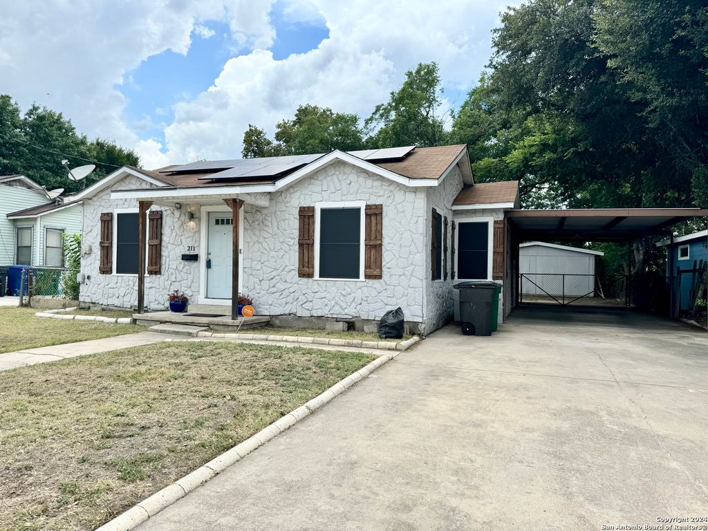 Photo of 211 E Bonner, San Antonio, TX 78214 (MLS # 1925004)