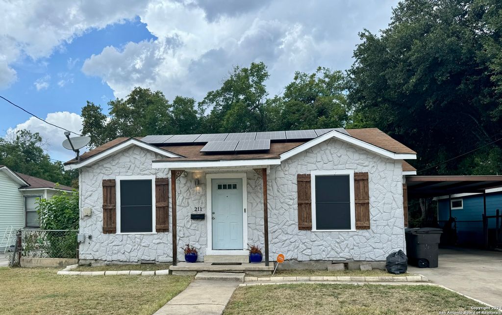 Photo of 211 E Bonner, San Antonio, TX 78214 (MLS # 1925004)