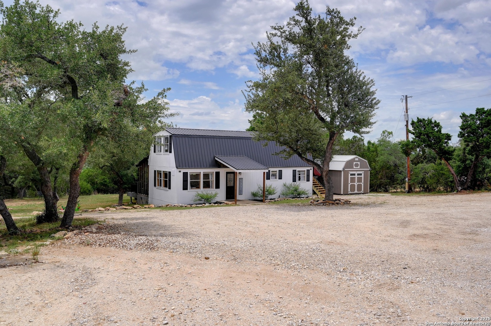 1059 Stallion Springs