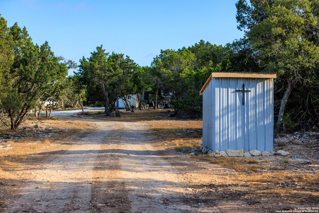 listing image 24