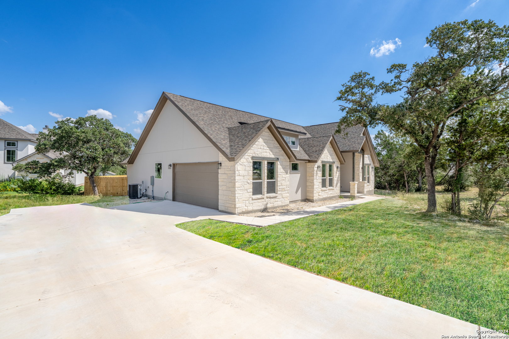 860 Rayner Ranch Blvd