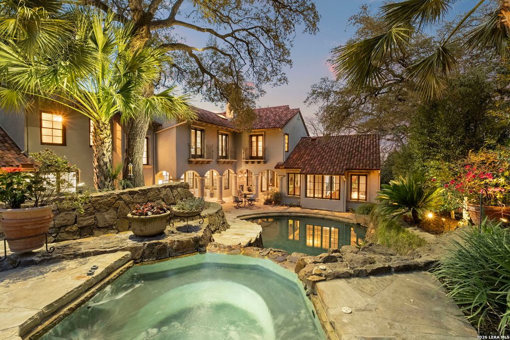 Photo of 829 Contour Drive, San Antonio, TX 78212 (MLS # 1945648)