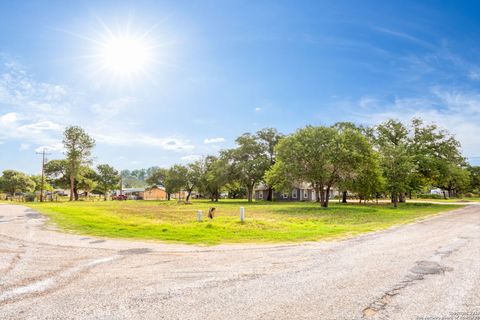 A home in Floresville