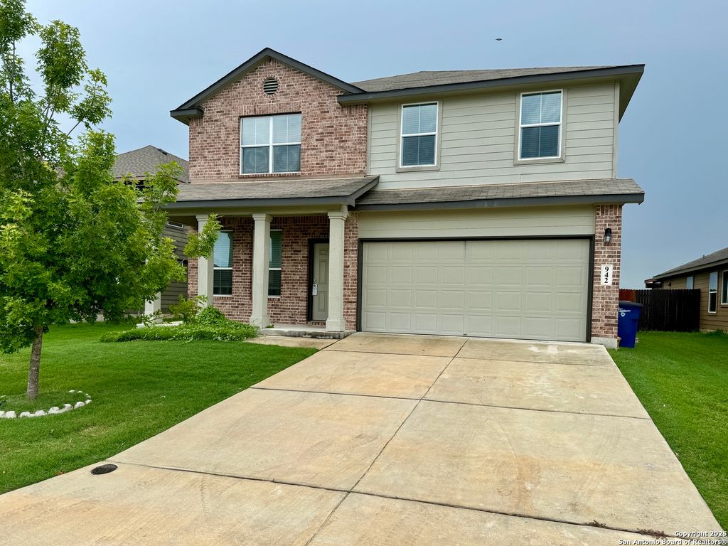 Photo of 942 Pumpkin, New Braunfels, TX 78130 (MLS # 1920379)