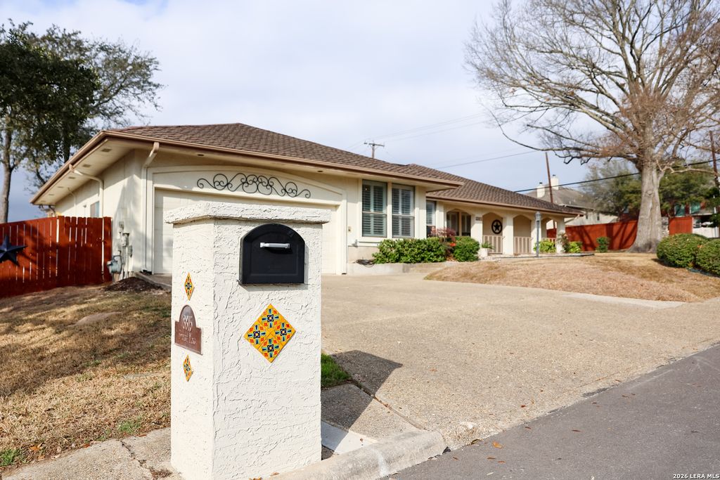 Photo of 8815 Spanish Moss, Windcrest, TX 78239 (MLS # 1942400)