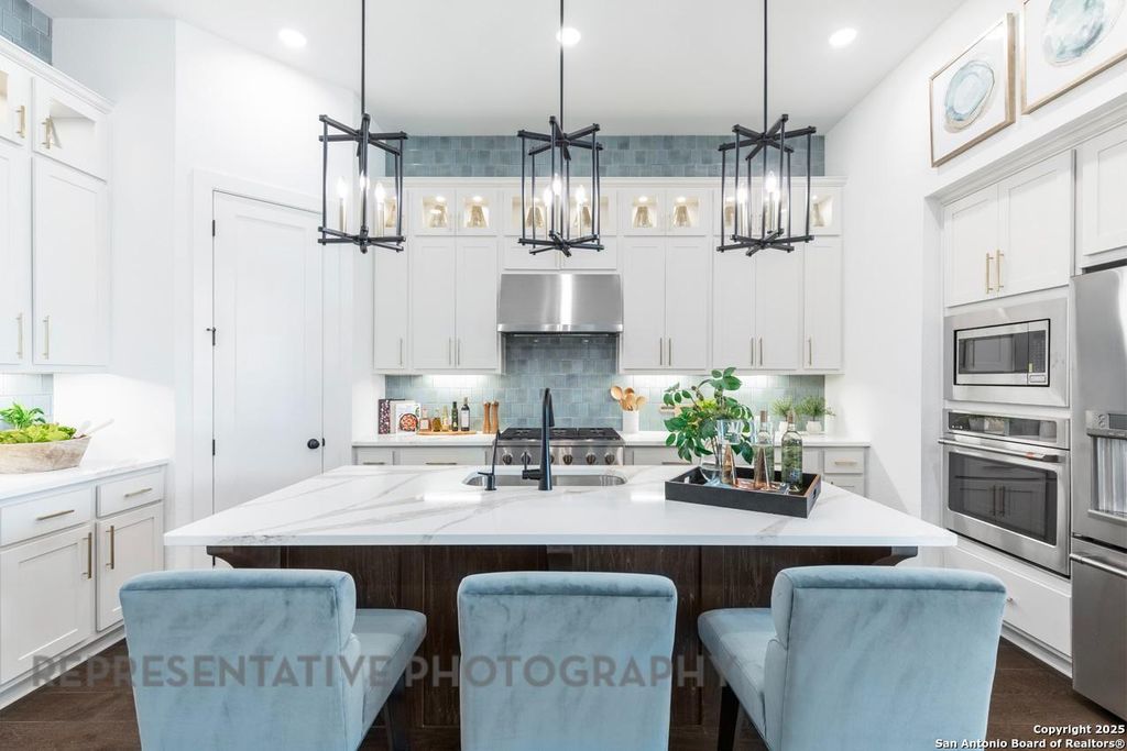 Photo of 235 Boulder Creek, Boerne, TX 78006 (MLS # 1928216)