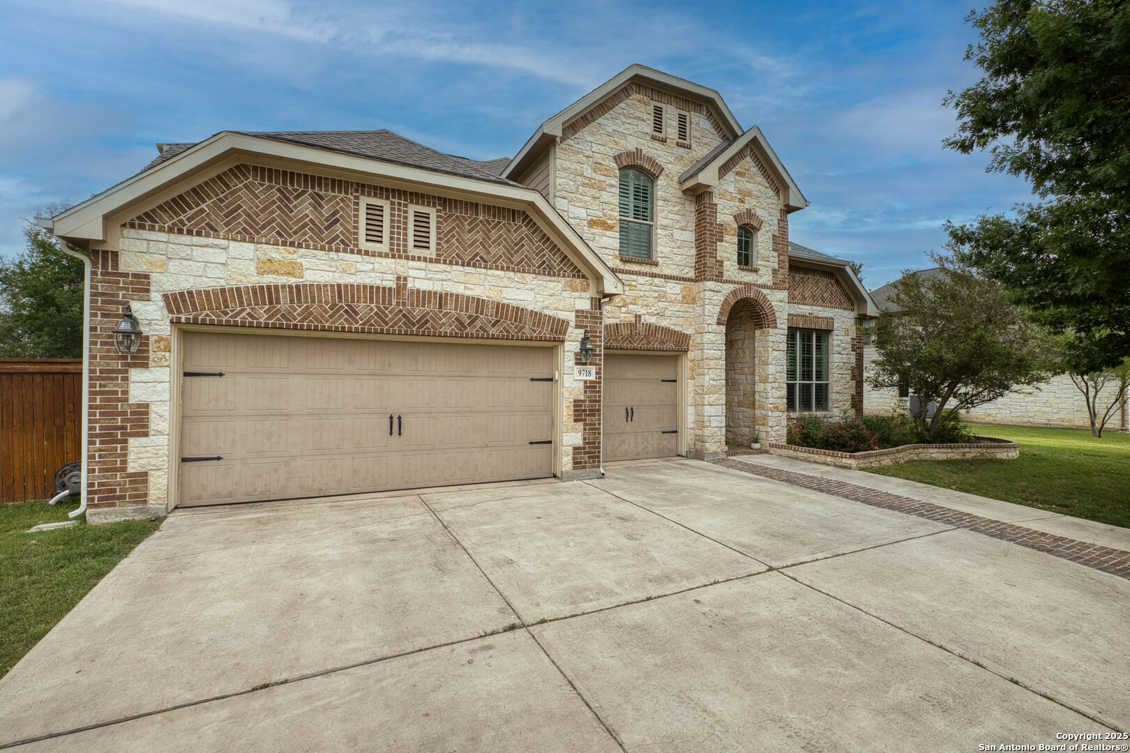 9718 ROSEMIRE WAY