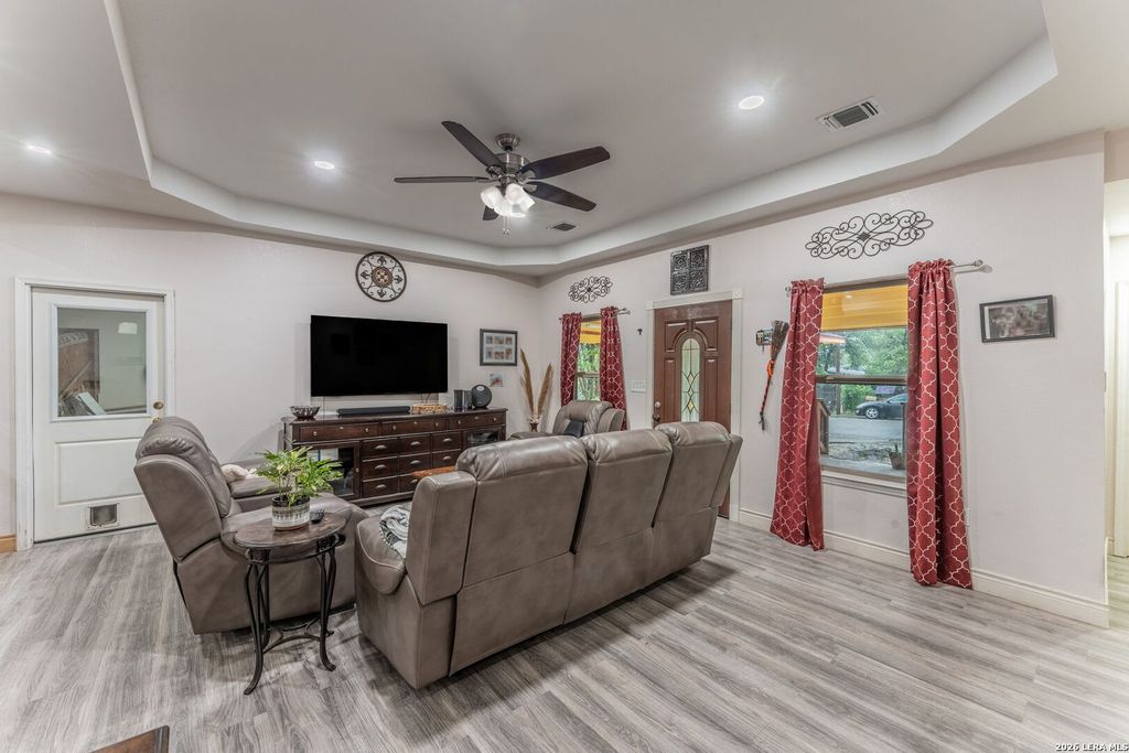 Photo of 1659 AMANDA ST, San Antonio, TX 78210 (MLS # 1963311)