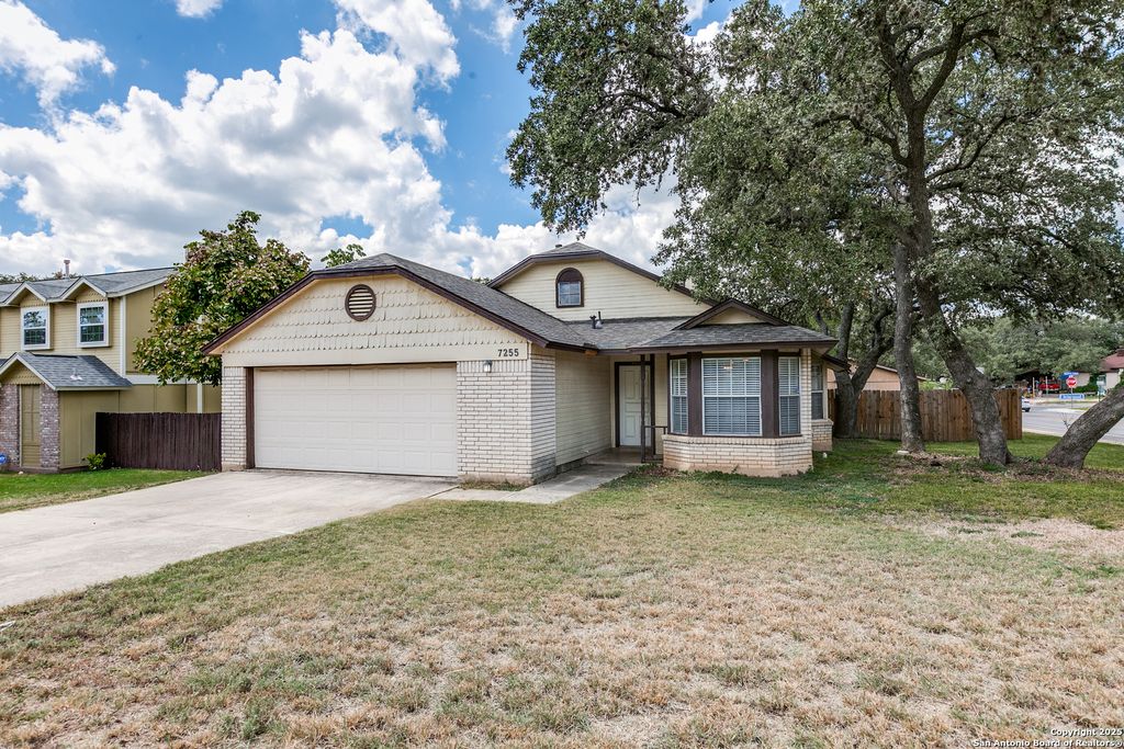 Photo of 7255 Webbwood, San Antonio, TX 78250 (MLS # 1910642)