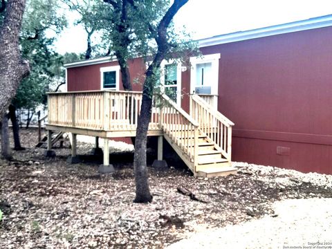 A home in Bandera