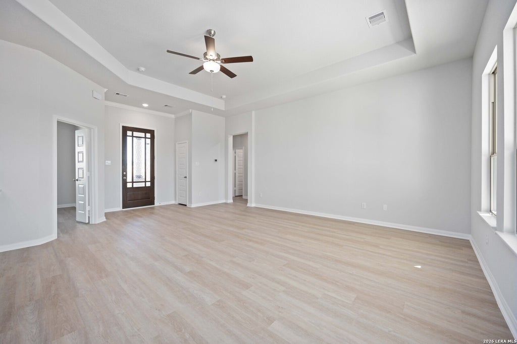 Photo of 501 SCENIC DR, Pleasanton, TX 78064 (MLS # 2000340)