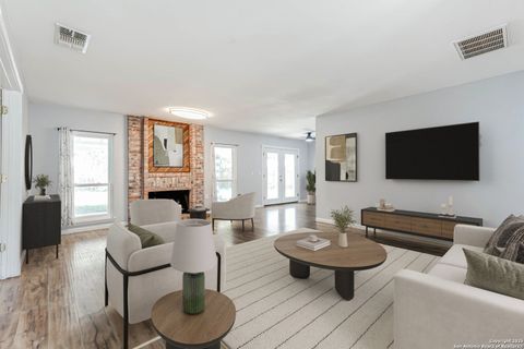 6719 Timberhill Leon Valley TX 78238