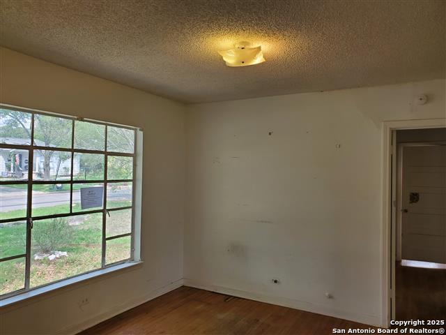 146 Larchmont