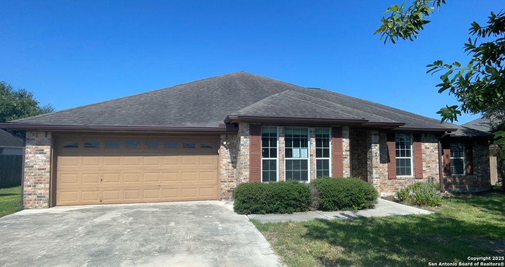 Photo of 152 Castle Breeze Drive, Seguin, TX 78155 (MLS # 1893223)