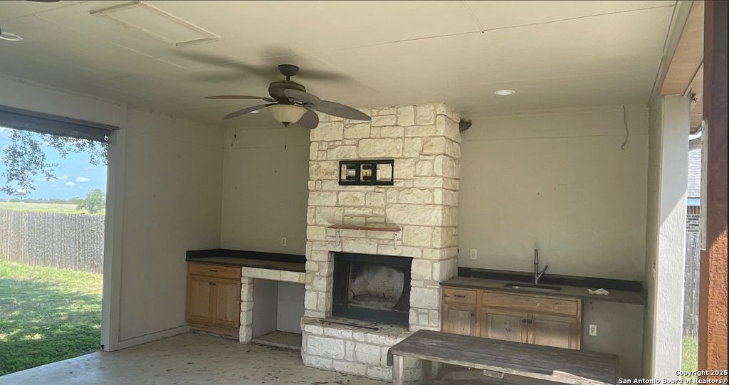 Photo of 152 Castle Breeze Drive, Seguin, TX 78155 (MLS # 1893223)