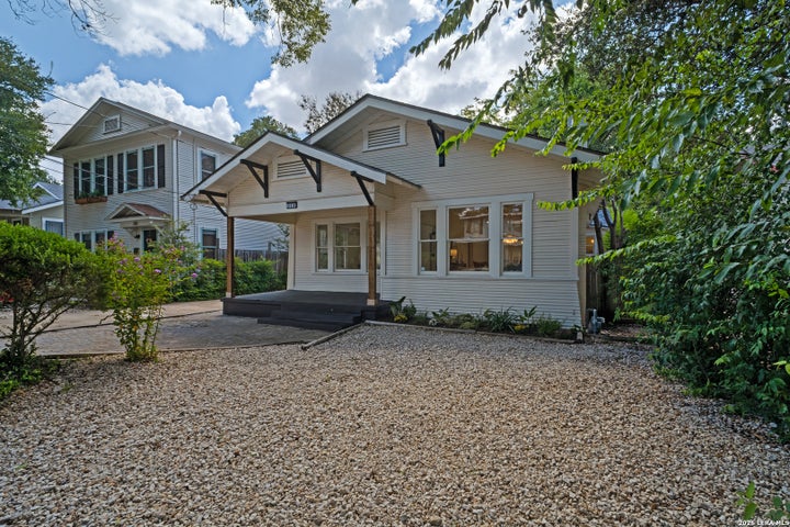 Photo 1 of 20 — 214 Ira Ave, San Antonio, TX 78209
