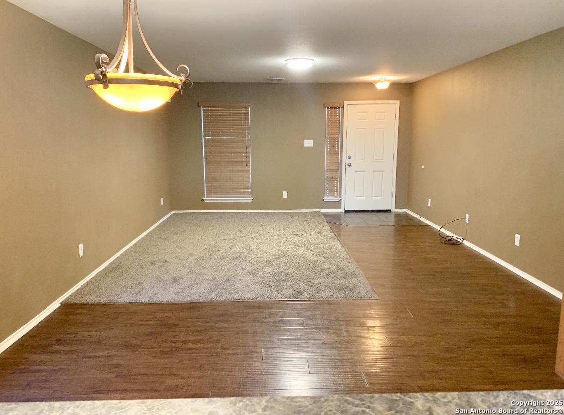 10407 Crystal View