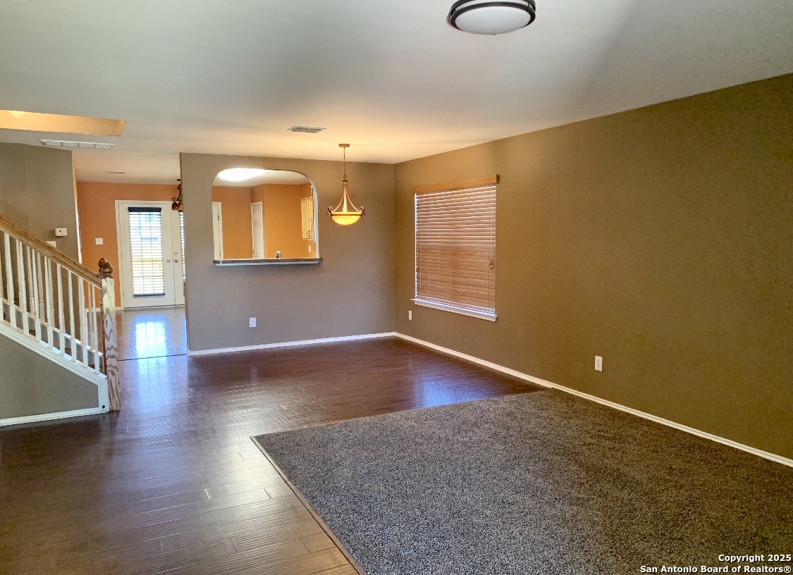10407 Crystal View