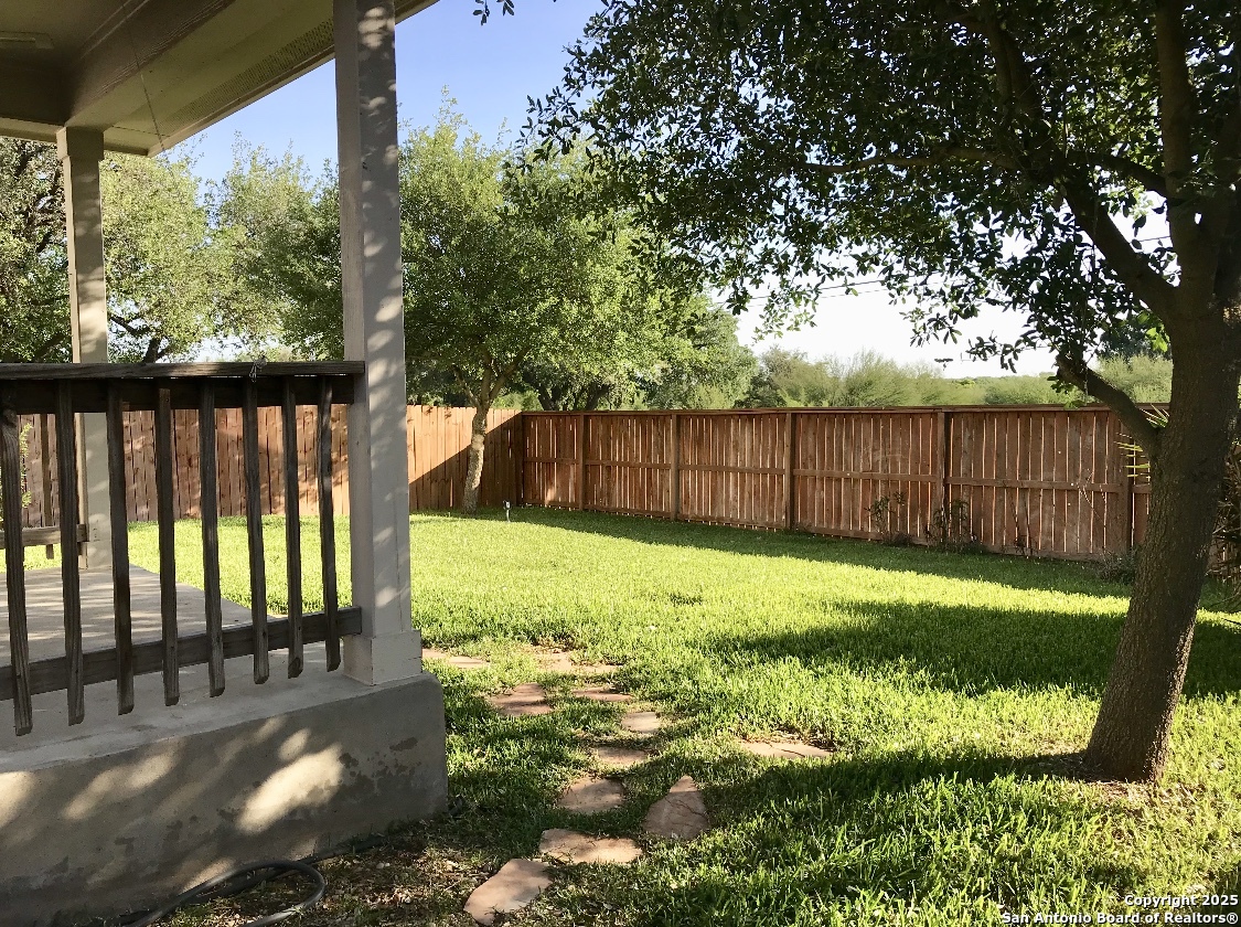10407 Crystal View