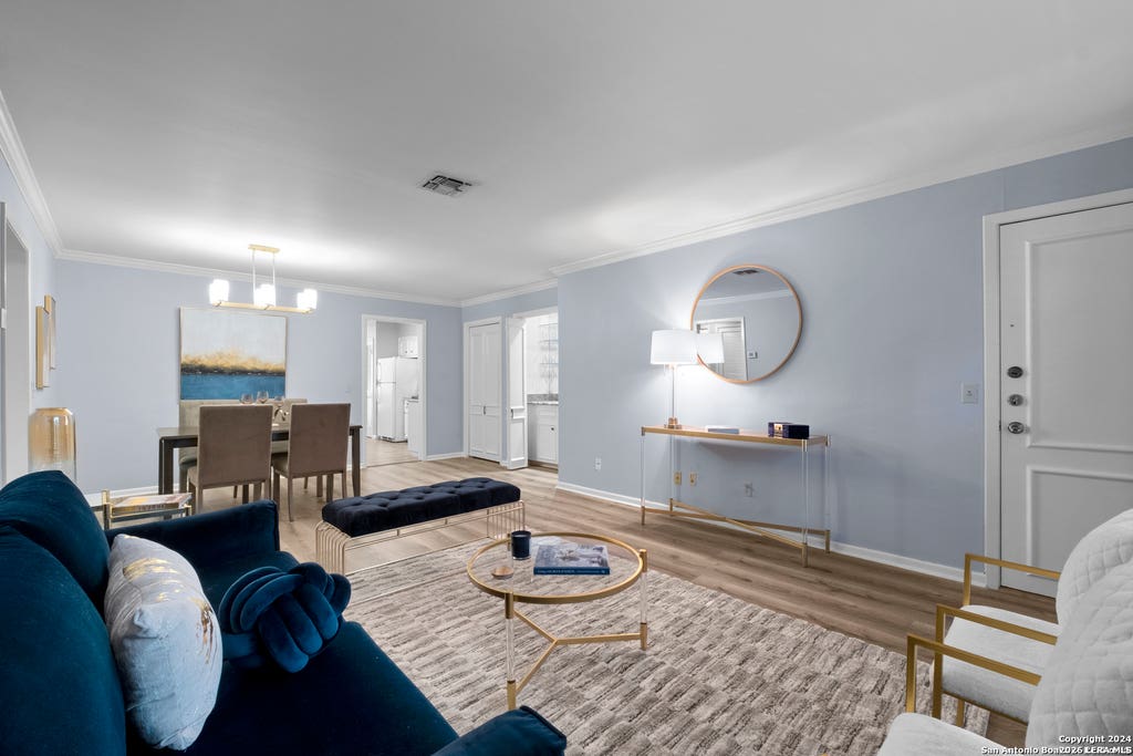 Photo of 7926 Broadway 304 #304, San Antonio, TX 78209 (MLS # 2007498)