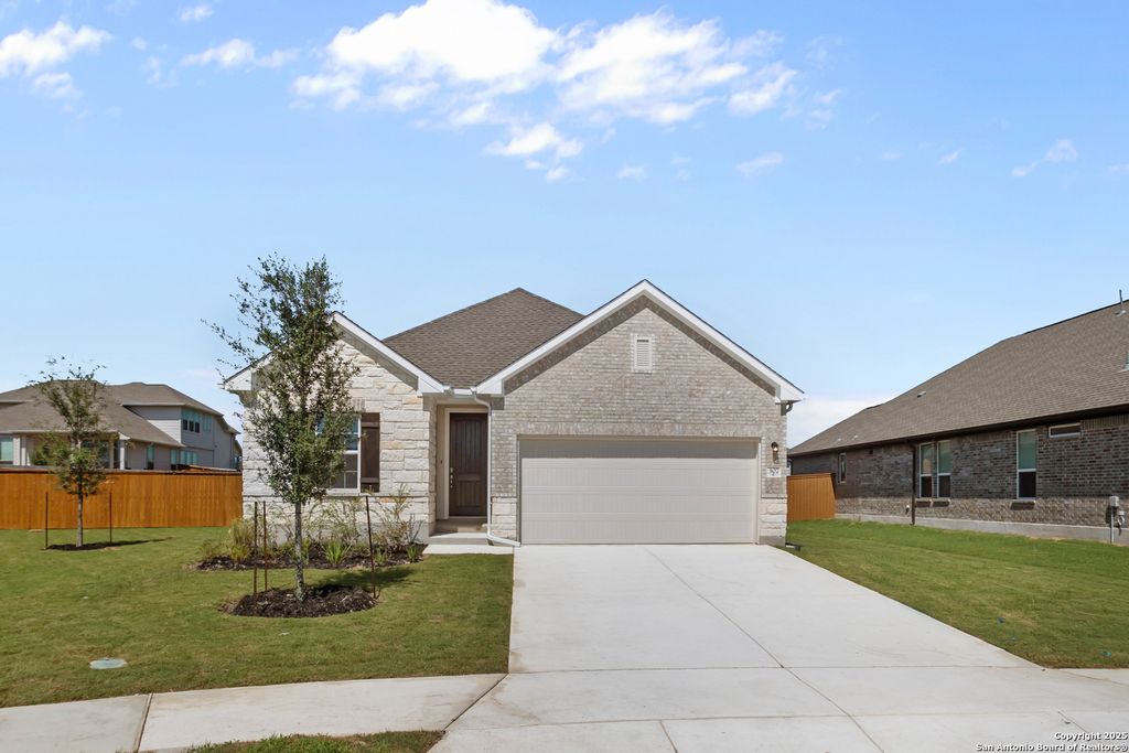 Photo of 307 Foxtail Path, Cibolo, TX 78108 (MLS # 1862473)