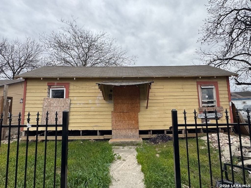 Photo of 1906 Nolan, San Antonio, TX 78202 (MLS # 1936156)