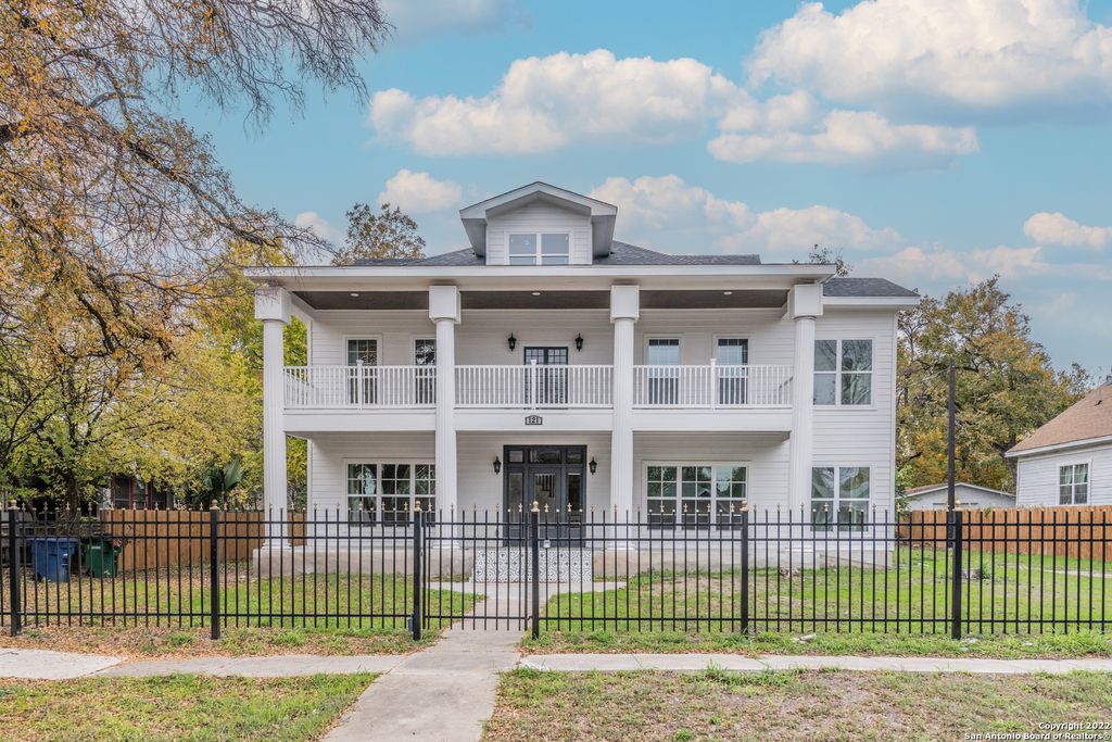 Photo of 121 highland 101 #101, San Antonio, TX 78210 (MLS # 1955499)