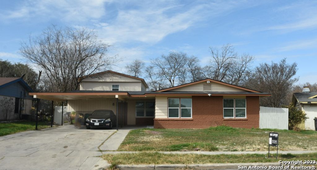 Photo of 2403 WESTWARD DR F #F, San Antonio, TX 78227 (MLS # 1830092)