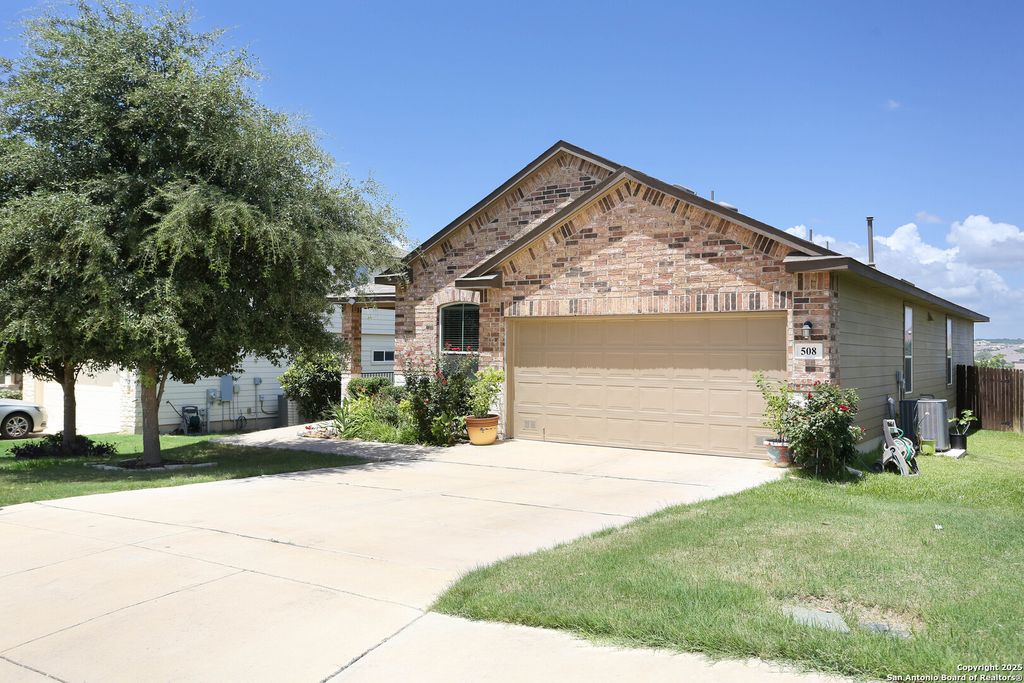 Photo of 508 Saltlick Way, Cibolo, TX 78108 (MLS # 1878870)